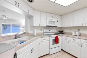 4004 CENTER POINTE PLACE, SARASOTA, FL 34233 Sold 10/17/23