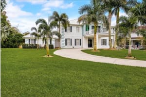 8908 ALAFIA WAY, RIVERVIEW, FL 33578 Sold 01/16/24