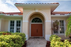 7172 LEEWYNN DRIVE, SARASOTA, FL 34240 Sold 10/16/23