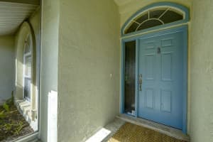 2570 MAN OF WAR CIRCLE, SARASOTA, FL 34240 Sold 10/05/23