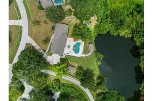4525 LAKE DRIVE, SARASOTA, FL 34232 Sold 10/11/23