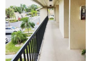 2679 WOODGATE LANE, SARASOTA, FL 34231 Sold 12/11/23