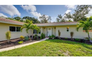 7465 BILTMORE DRIVE, SARASOTA, FL 34231 Sold 10/10/23