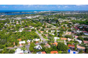7465 BILTMORE DRIVE, SARASOTA, FL 34231 Sold 10/10/23