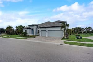 6105 LUNGO LAGO DRIVE, SARASOTA, FL 34241 Sold 11/30/23