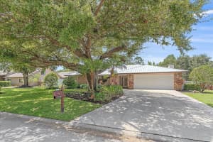 5370 DOMINICA CIRCLE, SARASOTA, FL 34233 Sold 02/02/24