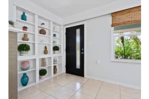 981 CALOOSA DRIVE, SARASOTA, FL 34234 Sold 02/26/24