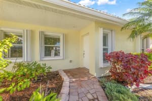 2431 CASS STREET, SARASOTA, FL 34231 Sold 09/15/23