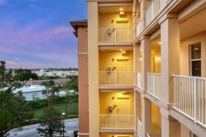5591 CANNES CIRCLE, SARASOTA, FL 34231 Sold 10/03/23