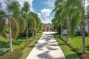 1233 92ND STREET, BRADENTON, FL 34209 Sold 10/30/23