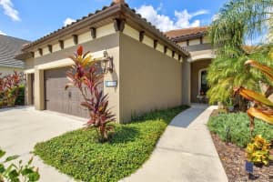 4018 CELESTIAL BLUE COURT, LAKEWOOD RANCH, FL 34211 Sold 10/17/23