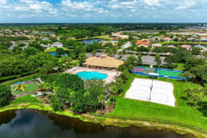 1011 FAIRWAYCOVE LANE, BRADENTON, FL 34212 Sold 11/29/23