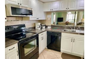 4425 45TH AVENUE, BRADENTON, FL 34210 Sold 10/31/23