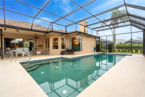 4321 PRESIDENTIAL AVENUE CIR E CIRCLE, BRADENTON, FL 34203 Sold 10/18/23