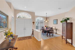 4321 PRESIDENTIAL AVENUE CIR E CIRCLE, BRADENTON, FL 34203 Sold 10/18/23