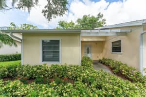 4168 OAKHURST CIRCLE, SARASOTA, FL 34233 Sold 09/29/23