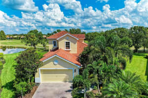 607 MISTY POND COURT, BRADENTON, FL 34212 Sold 12/14/23