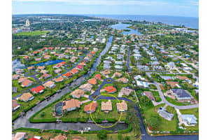 184 INLETS BOULEVARD, NOKOMIS, FL 34275 Sold 11/14/23
