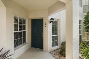 318 CLEARBROOK CIRCLE, VENICE, FL 34292 Sold 10/10/23