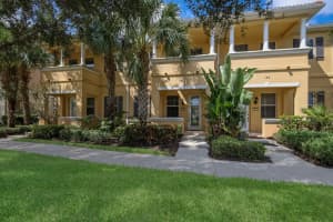 3880 82ND AVENUE CIRCLE, SARASOTA, FL 34243 Sold 11/03/23