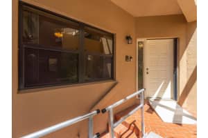 5259 HERON WAY, SARASOTA, FL 34231 Sold 03/07/24