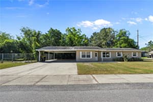 401 OAK STREET, AUBURNDALE, FL 33823 Sold 12/11/23