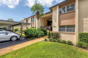 2724 CLUBHOUSE DRIVE, SARASOTA, FL 34232 Sold 10/19/23