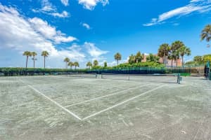 5855 MIDNIGHT PASS ROAD, SARASOTA, FL 34242 - MLS#MFRA4581930