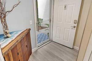 3263 CROSS CREEK ROAD, SARASOTA, FL 34231 Sold 09/28/23