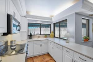 3818 GLEN OAKS MANOR DRIVE, SARASOTA, FL 34232 Sold 10/23/23