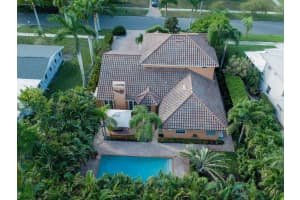 213 GAINES AVENUE, SARASOTA, FL 34243 Sold 05/10/24