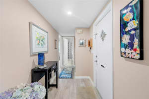 1228 BELLEFLOWER STREET, SARASOTA, FL 34232 Sold 08/12/24