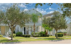 6421 PINE BREEZE RUN, SARASOTA, FL 34243 Sold 11/28/23
