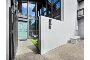 800 S BLVD OF THE PRESIDENTS #11, SARASOTA, FL 34236 Sold 11/28/23