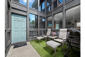 800 S BLVD OF THE PRESIDENTS #11, SARASOTA, FL 34236 Sold 11/28/23
