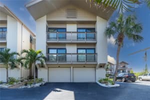 1121 LAKE HOUSE CIRCLE, SARASOTA, FL 34242 Sold 02/29/24