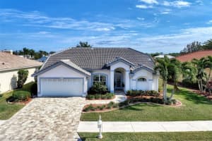 8939 HUNTINGTON POINTE DRIVE, SARASOTA, FL 34238 Sold 11/14/23