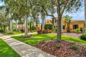 16116 CLEARLAKE AVENUE, LAKEWOOD RANCH, FL 34202 Sold 01/18/24