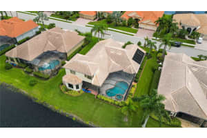 2950 BRAVURA LAKE DRIVE, SARASOTA, FL 34240 Sold 03/11/24