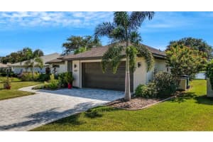 5869 CARRIAGE DRIVE, SARASOTA, FL 34243 Sold 03/20/24