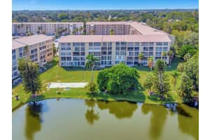 3672 LAKE BAYSHORE DRIVE, BRADENTON, FL 34205 Sold 11/08/23