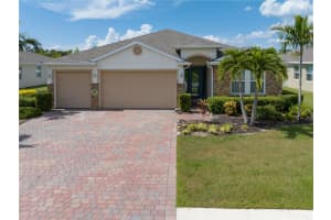 3199 AMADORA CIRCLE, CAPE CORAL, FL 33909 Sold 05/15/24
