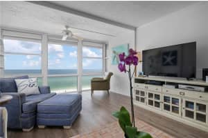 5300 GULF DRIVE, HOLMES BEACH, FL 34217 Sold 01/26/24