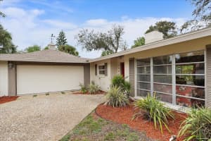 1841 SANDALWOOD DRIVE, SARASOTA, FL 34231 Sold 12/06/23