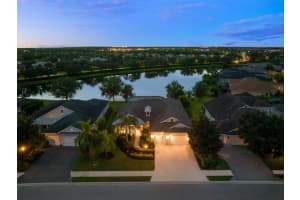 12027 LONGVIEW LAKE CIRCLE, BRADENTON, FL 34211 Sold 12/08/23