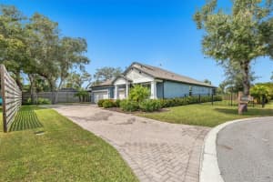 2004 MISTY SUNRISE TRAIL, SARASOTA, FL 34240 Sold 04/11/24