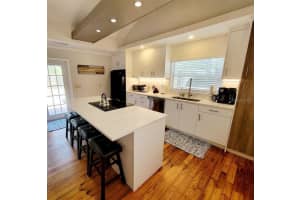 1817 IVANHOE STREET, SARASOTA, FL 34231 - MLS#MFRA4583147