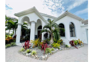 7836 ESPERANZA CIRCLE, SARASOTA, FL 34238 Sold 11/17/23