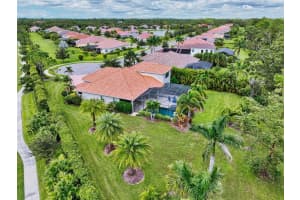 8276 LARKSPUR CIRCLE, SARASOTA, FL 34241 Sold 12/06/23