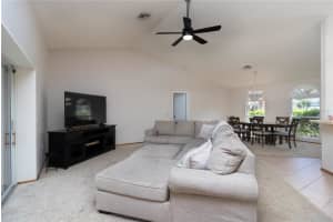 1800 TOWERING OAK DRIVE, SARASOTA, FL 34232 Sold 10/20/23